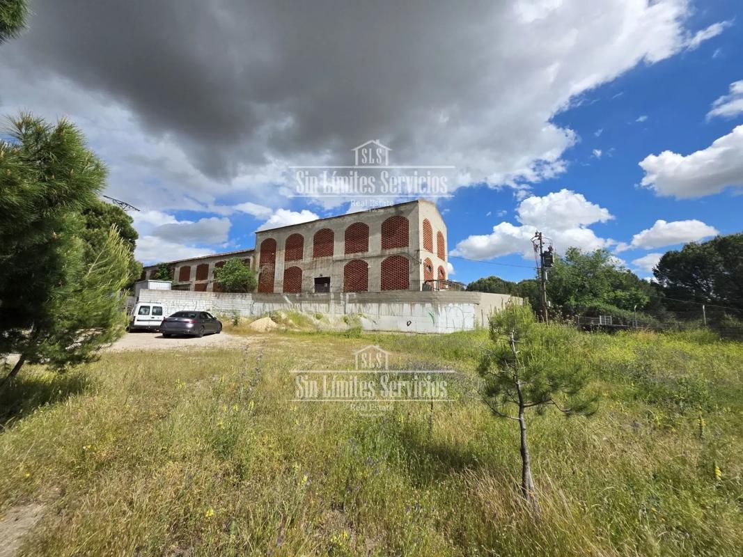 Участок земли на продажу в Батрес, Мадрид photo 3