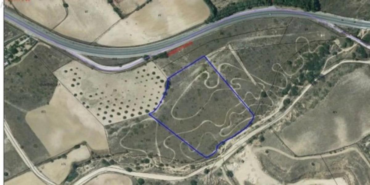 Terreno en venta en Batres, Madrid photo 1