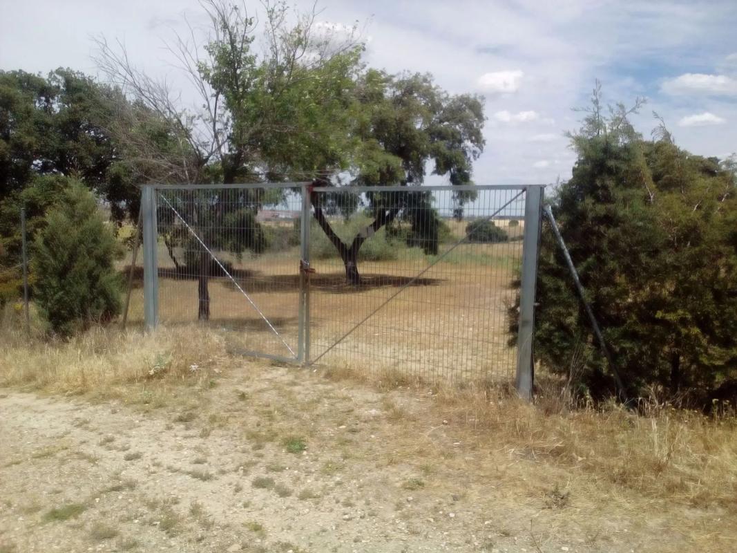 Участок земли на продажу в Батрес, Мадрид photo 2