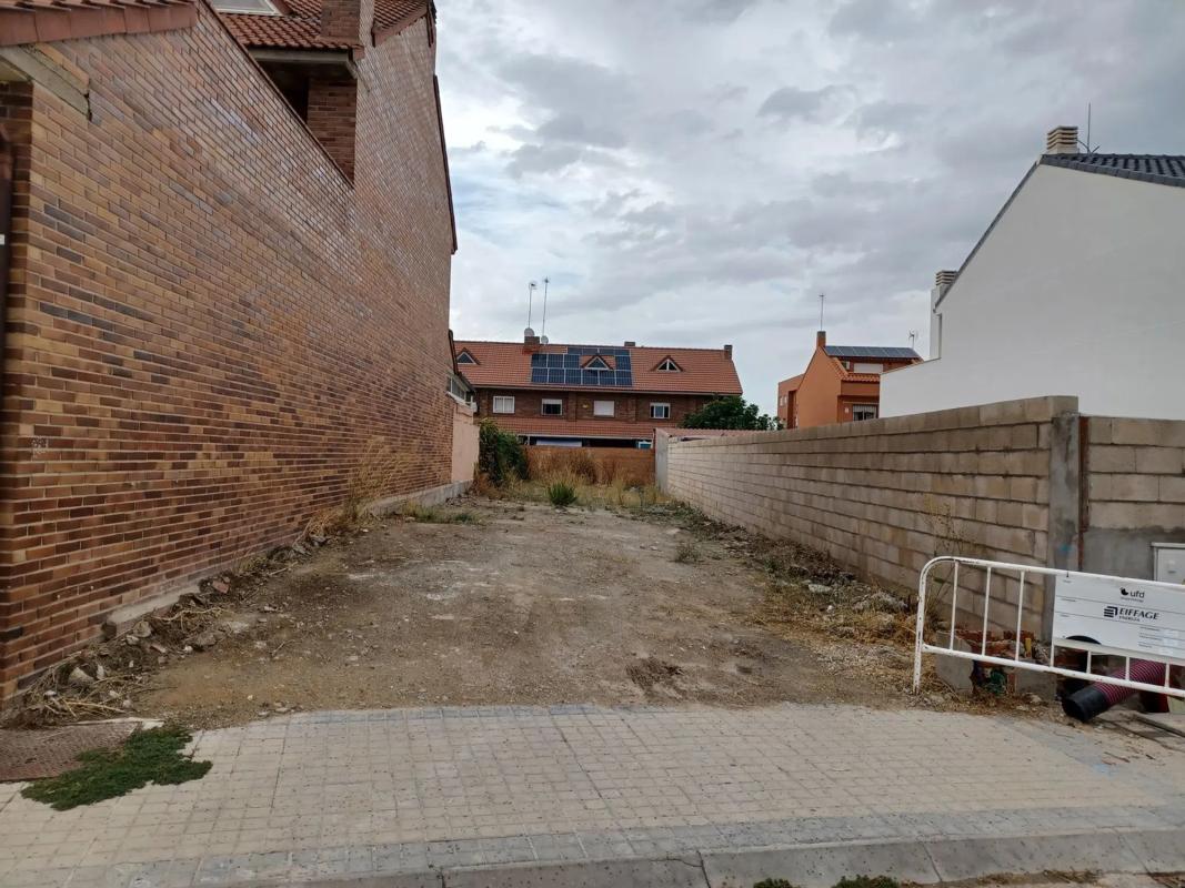 Terreno en venta en Ciempozuelos, Madrid photo 3