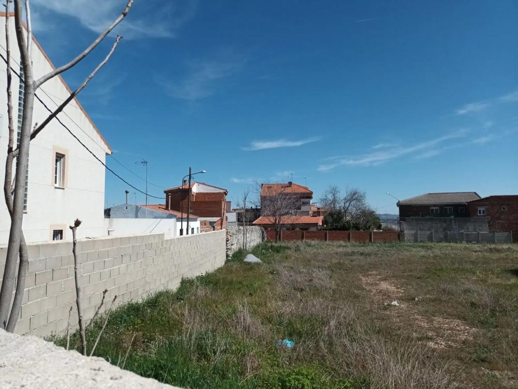 Terreno en venta en Ciempozuelos, Madrid photo 2