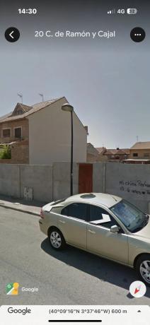 Terreno en calle de Ramón y Cajal, 23 thumbnail 2