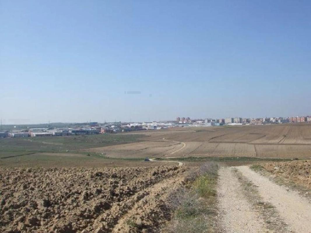 Działka na sprzedaż w Fuenlabrada, Madryt photo 3
