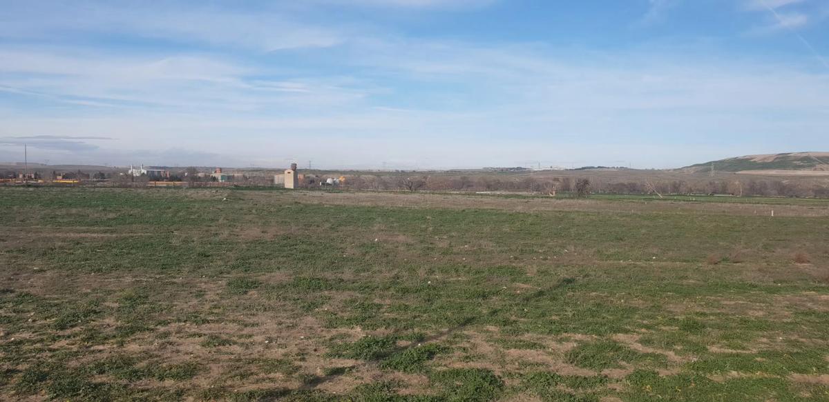 Terreno en venta en Getafe, Madrid photo 2