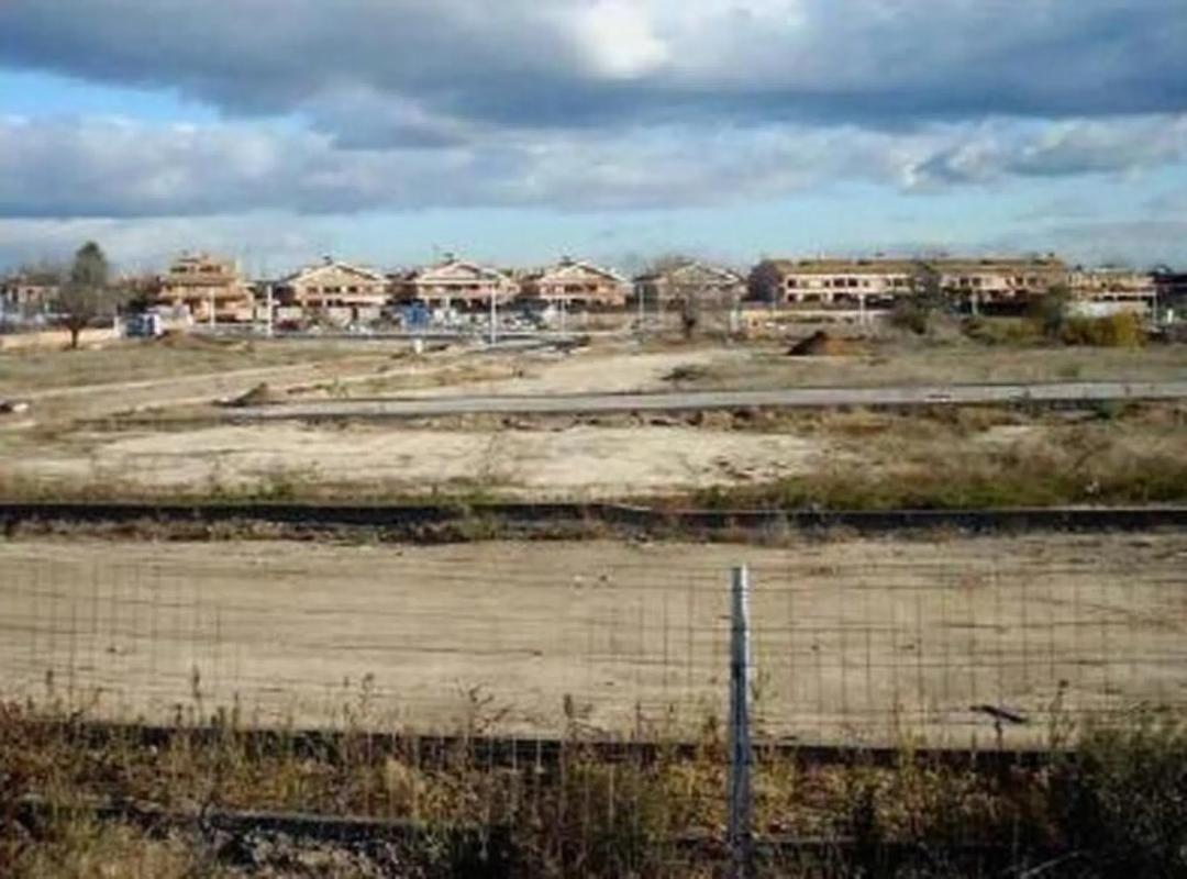 Terreno en venta en Griñón, Madrid photo 3