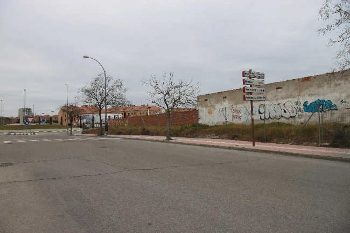 Terreno en venta en Humanes de Madrid, Madrid photo 3