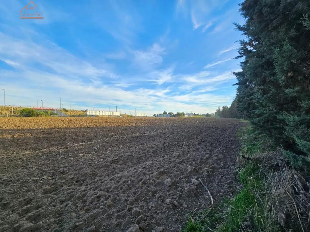 Terreno en venta en Humanes de Madrid, Madrid photo 2