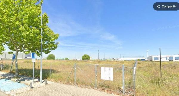 Terreno en calle Ricardo Tormo photo 2