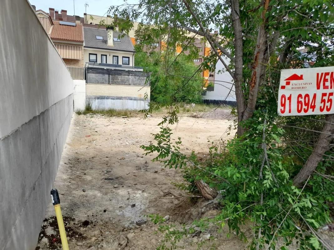 Działka na sprzedaż w Leganés, Madryt photo 2