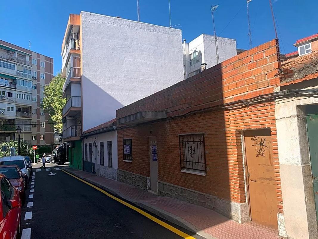 Terreno en venta en Móstoles, Madrid photo 1