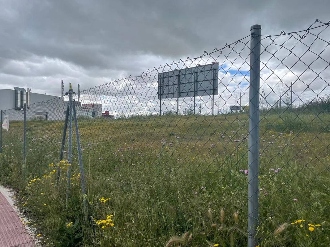Участок земли на продажу в Парла, Мадрид photo 3