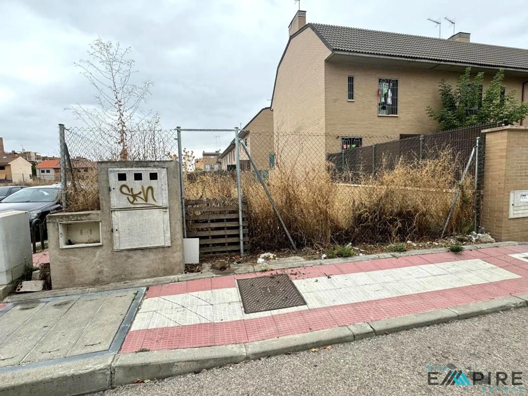 Terreno en venta en Parla, Madrid photo 4
