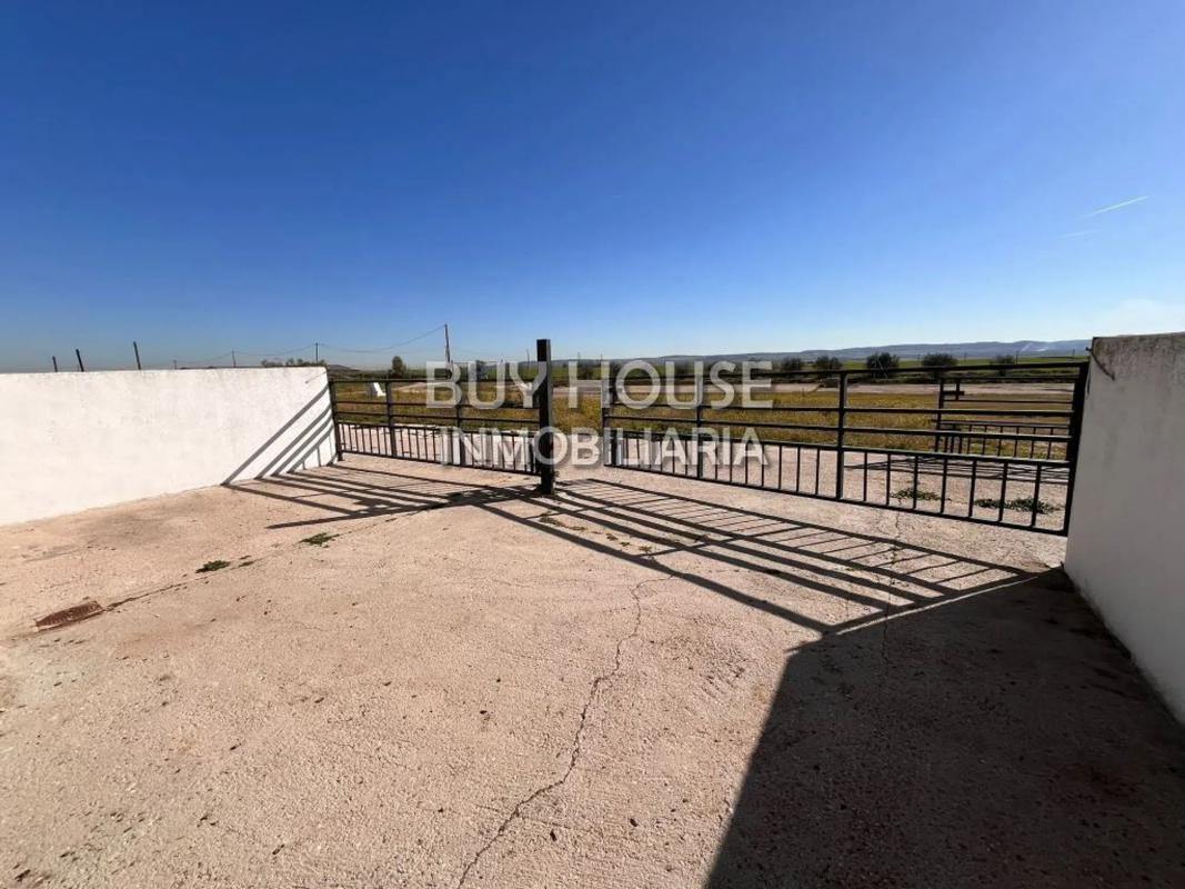 Terreno en venta en Torrejón de Velasco, Madrid photo 4