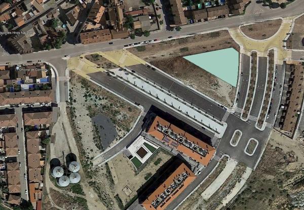 Terreno en avenida Tomás y Valiente photo 1