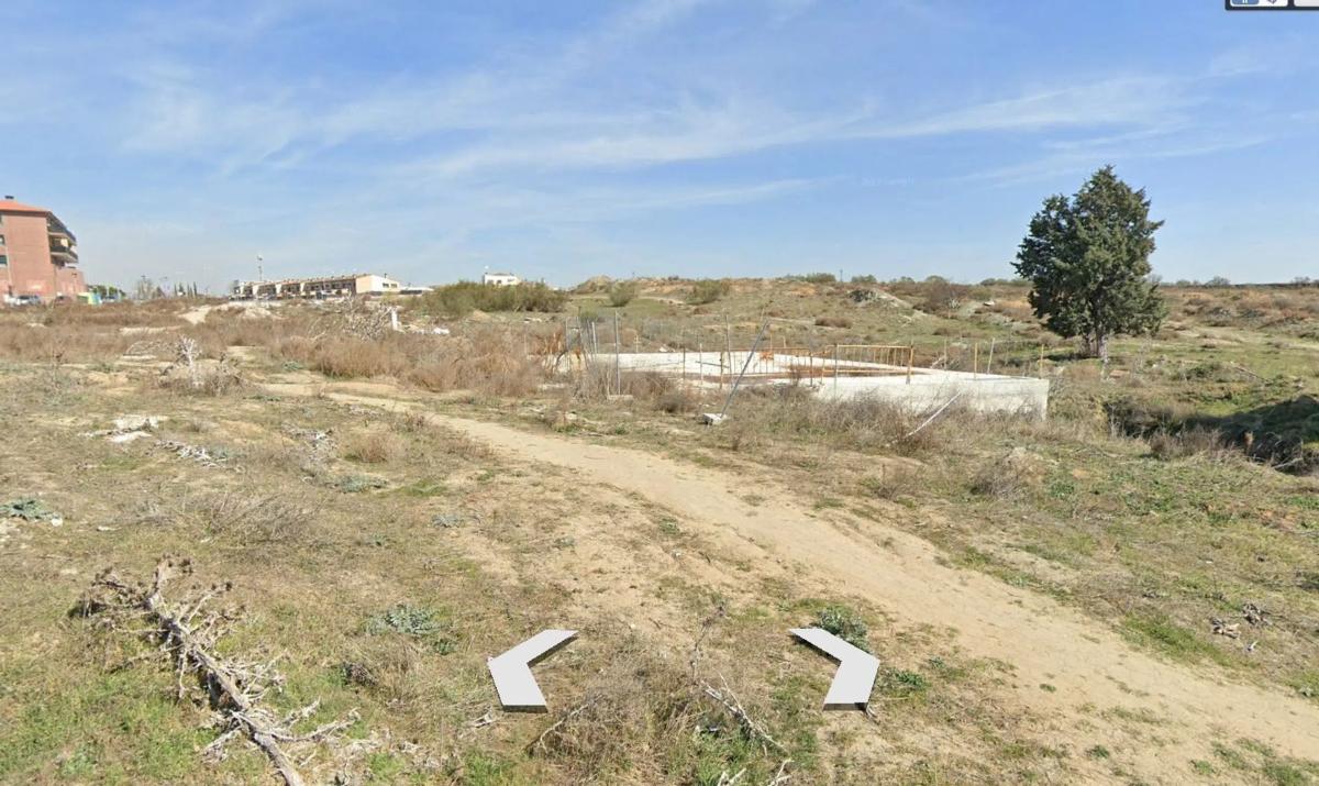 Terreno en venta en Torrejón de Velasco, Madrid photo 1