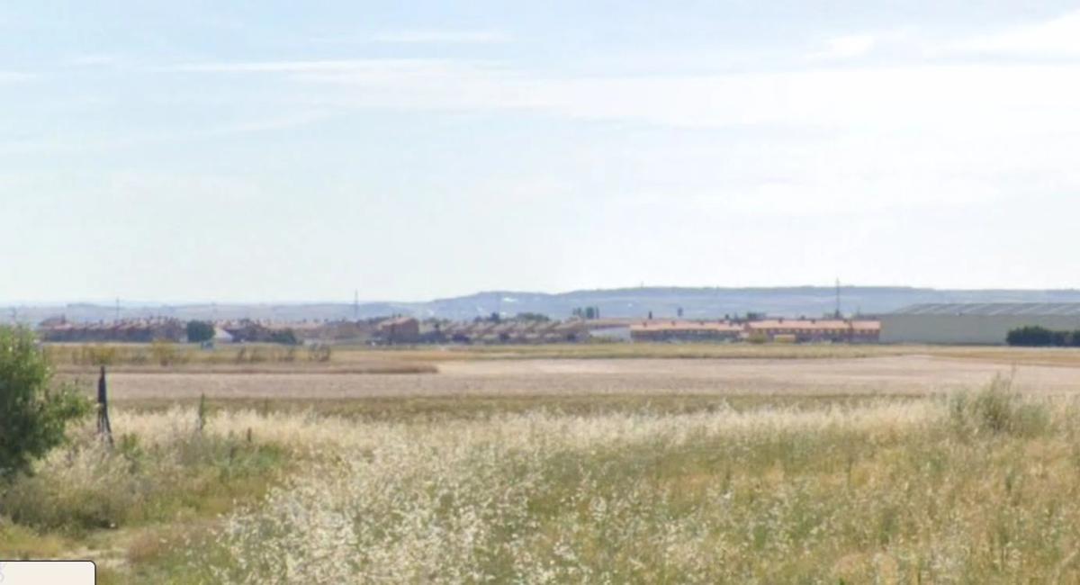 Działka na sprzedaż w Torrejón de la Calzada, Madryt photo 4