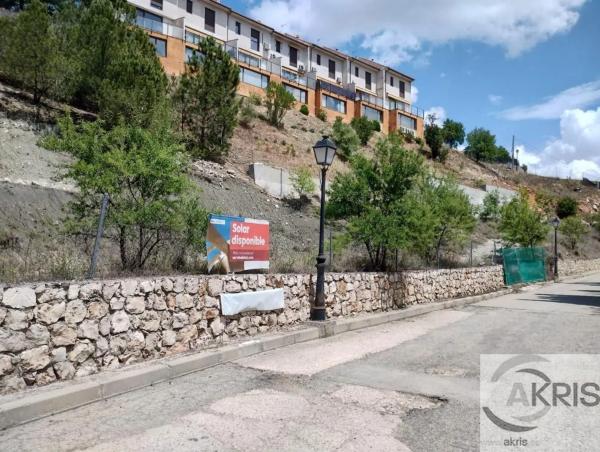 Terreno en calle Fuente Juncal photo 1
