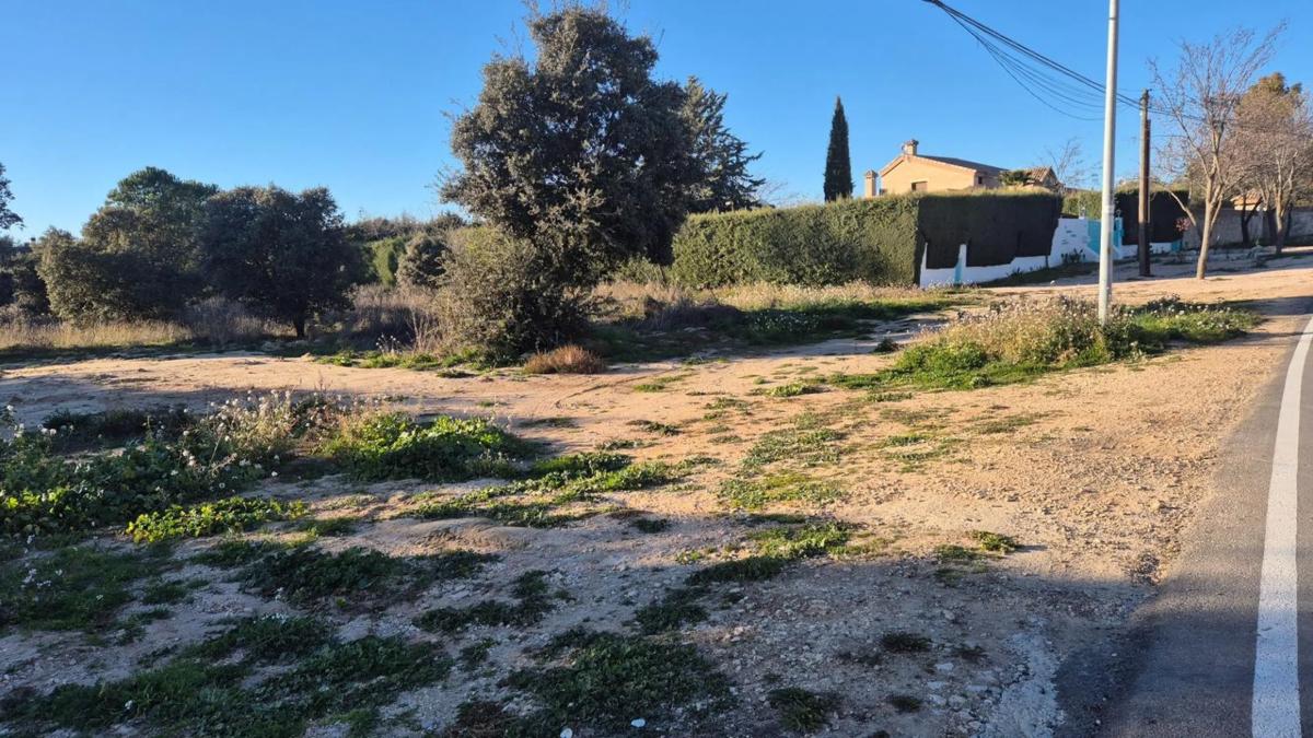Terreno en venta en Eurovillas, Madrid photo 4