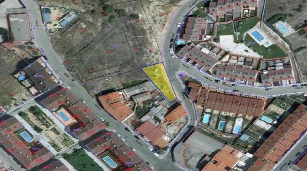 Terreno en venta en Campo Real, Madrid photo 3
