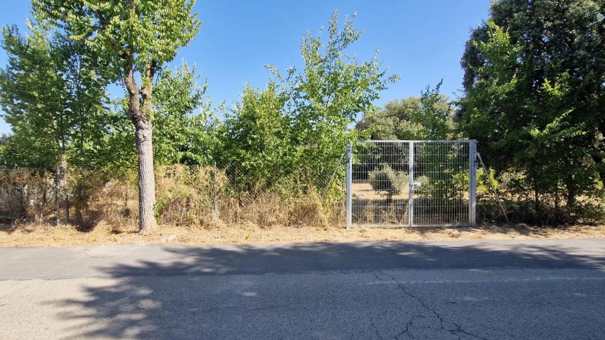 Terreno en venta en Eurovillas, Madrid photo 2