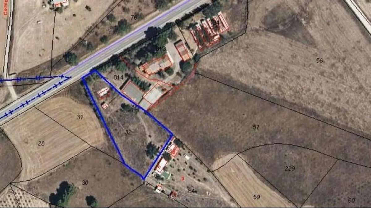 Terreno en venta en Chinchón, Madrid photo 3