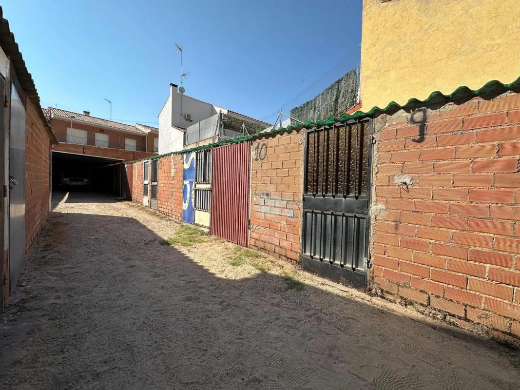Terreno en venta en Aranjuez, Madrid photo 2