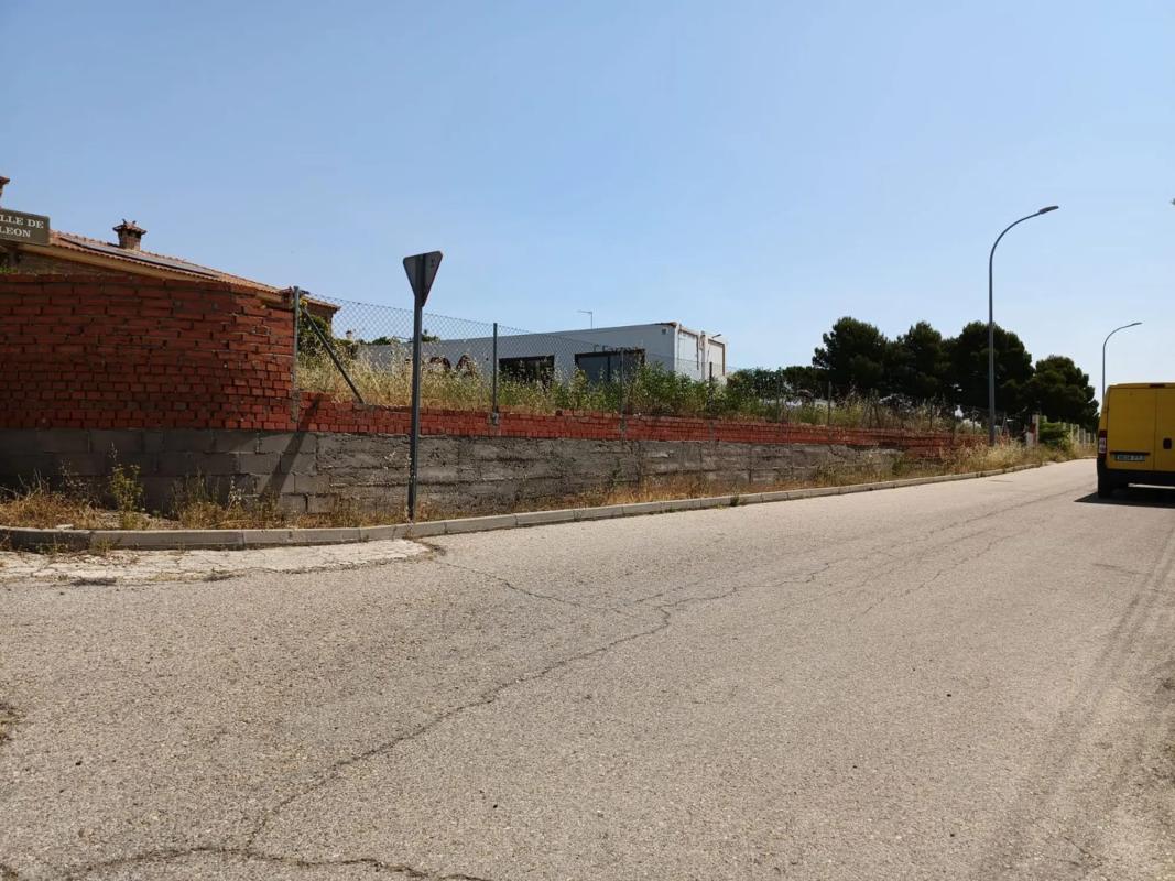 Terreno en venta en Colmenar de Oreja, Madrid photo 3