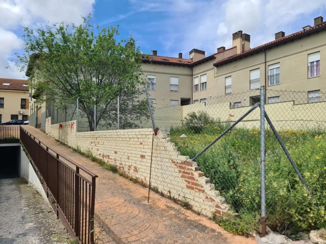Terreno en venta en Villarejo de Salvanés, Madrid photo 2