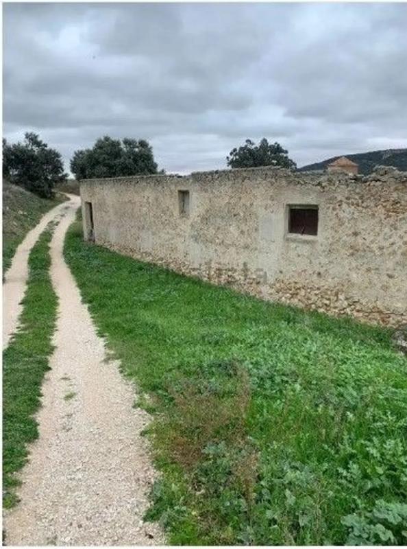 Terreno en venta en Ambite, Madrid photo 1