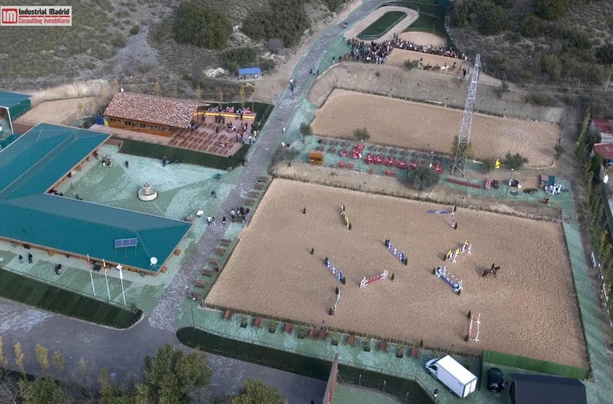 Terreno en venta en Arganda, Madrid photo 1
