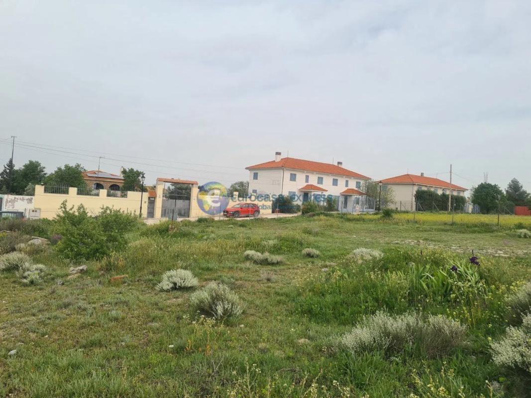 Terreno en venta en Fuentidueña de Tajo, Madrid photo 2