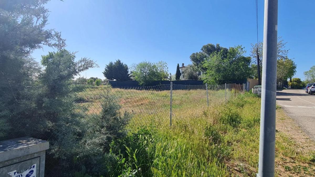 Terreno en venta en Eurovillas, Madrid photo 5