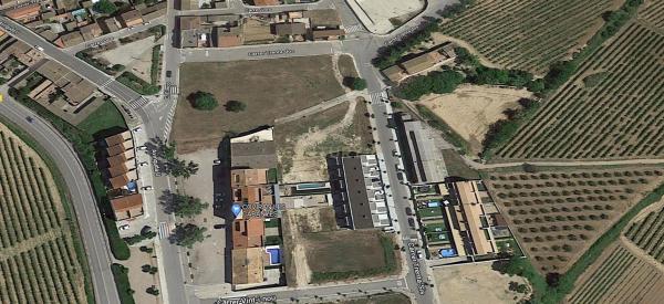 Terreno en calle Trenta-u, 5 thumbnail 1