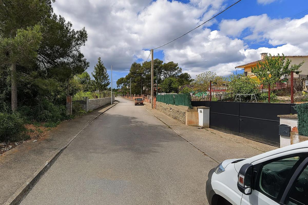 Terreno en venta en Torrelles de Foix, Barcelona photo 5