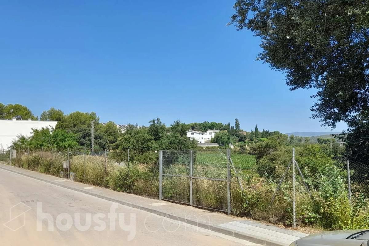 Land for sale in Pacs del Penedès, Barcelona photo 4