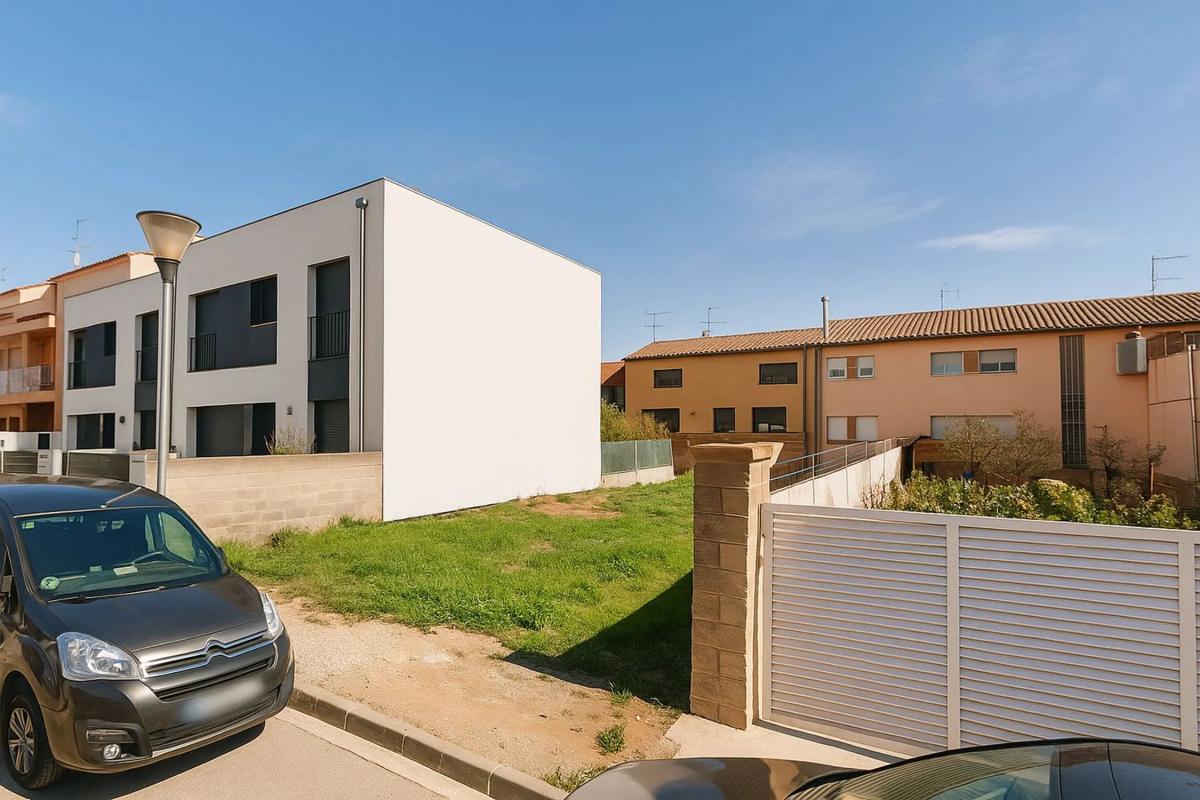 Terreno en venta en Les Cabanyes, Barcelona photo 1