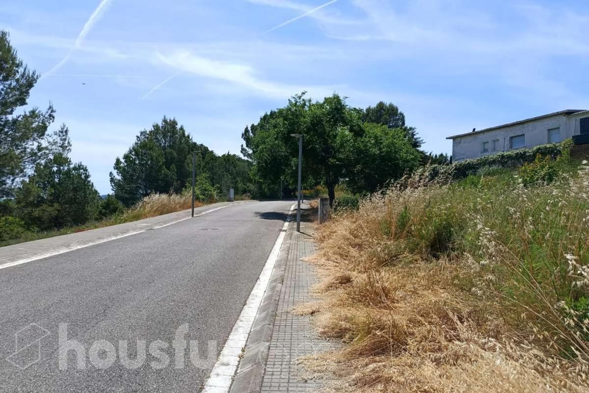 Terreno en venta en Sant Llorenç d'Hortons, Barcelona photo 4