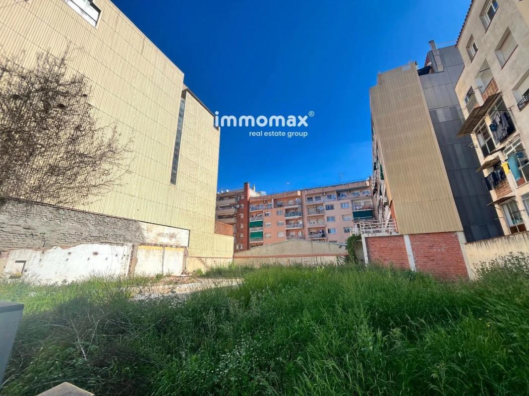 Terreno en venta en Vilafranca del Penedès, Barcelona photo 1