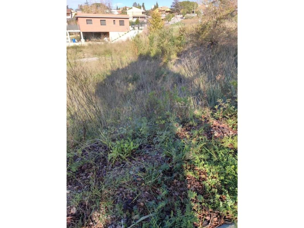Terreno en venta en Sant Llorenç d'Hortons, Barcelona photo 1