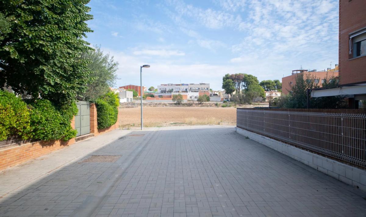 Terreno en venta en La Granada, Barcelona photo 5