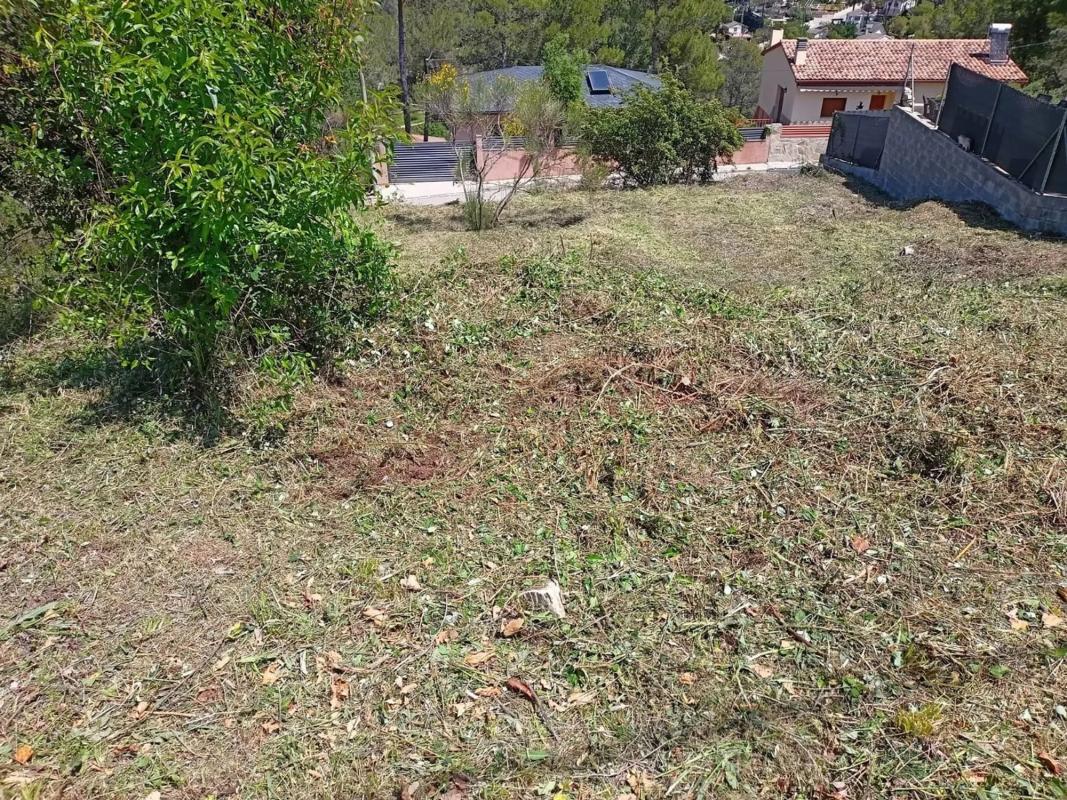Участок земли на продажу в Медйона, Барселона photo 4