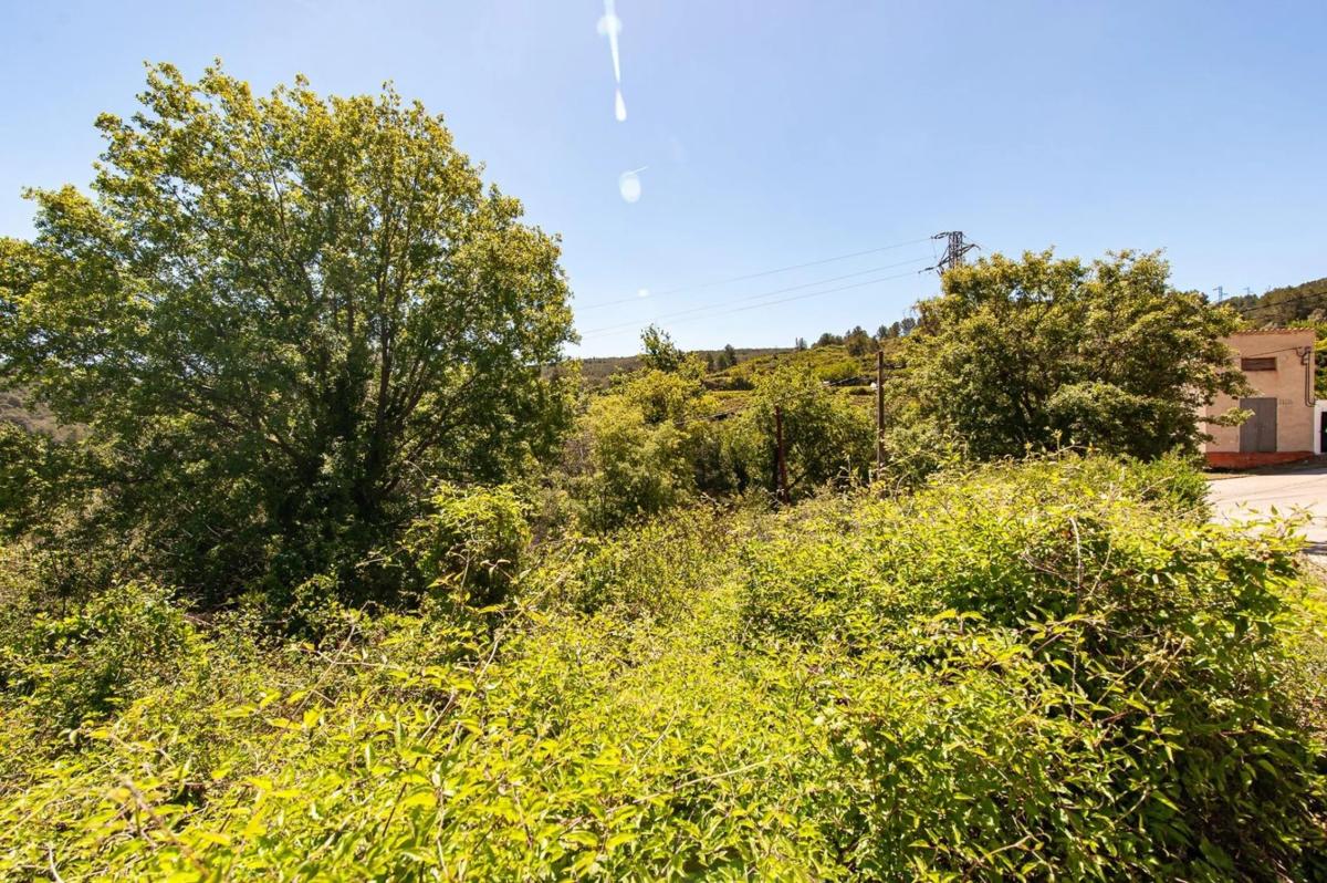 Terreno en venta en Pontons, Barcelona photo 3