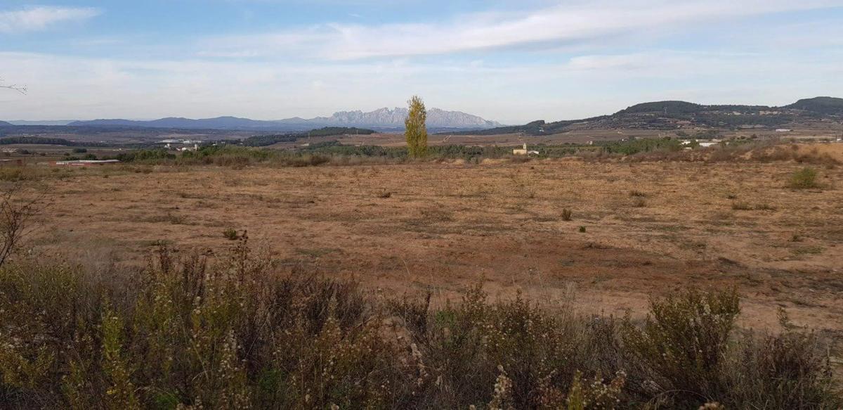Terreno en venta en Avinyonet del Penedès, Barcelona photo 3