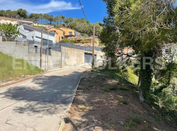 Terreno en Font-Rubí photo 3