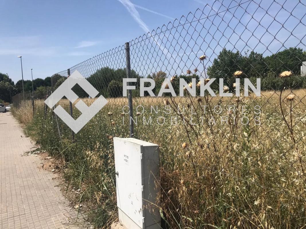 Terreno en venta en Sant Llorenç d'Hortons, Barcelona photo 4