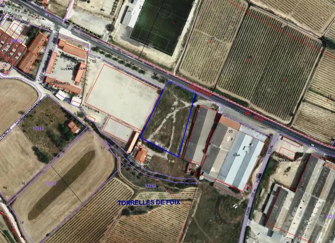 Terreno en venta en Torrelles de Foix, Barcelona photo 2