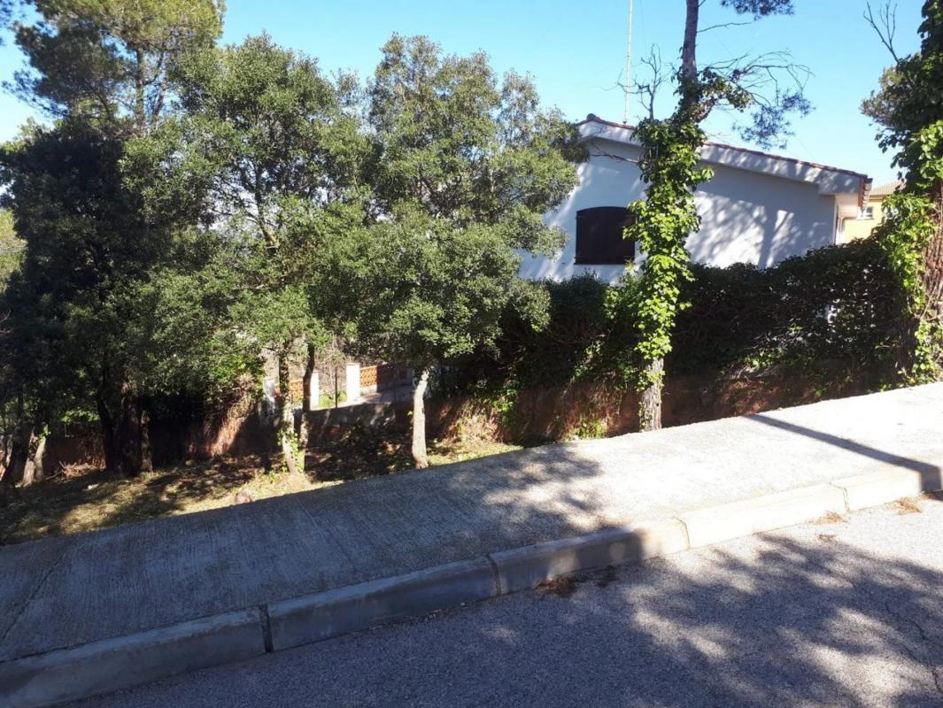 Terreno en venta en Torrelles de Foix, Barcelona photo 2