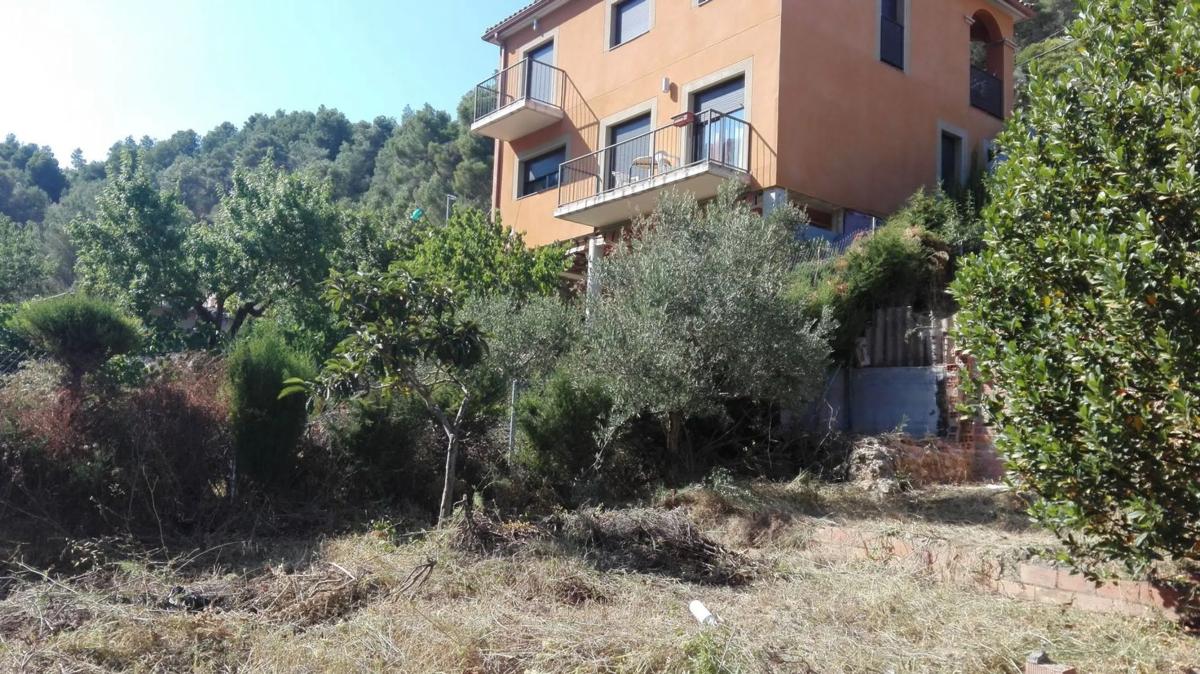 Terreno en venta en Torrelles de Foix, Barcelona photo 5