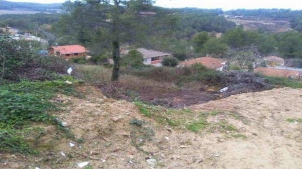 Terreno en calle dels Països Catalans photo 3