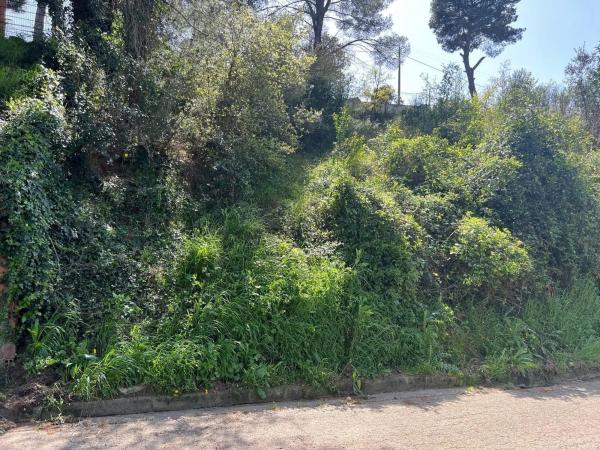 Terreno en calle Salvador Claramunt photo 3